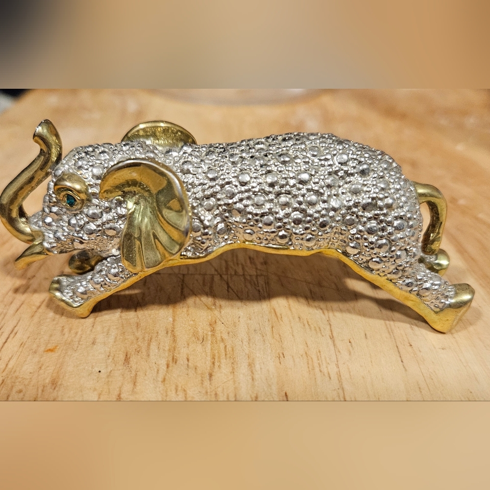 Large Elephant Brooch - Picture 2 of 5